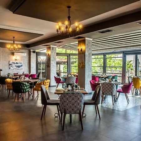 Chiflika Family Otel Asenovgrad