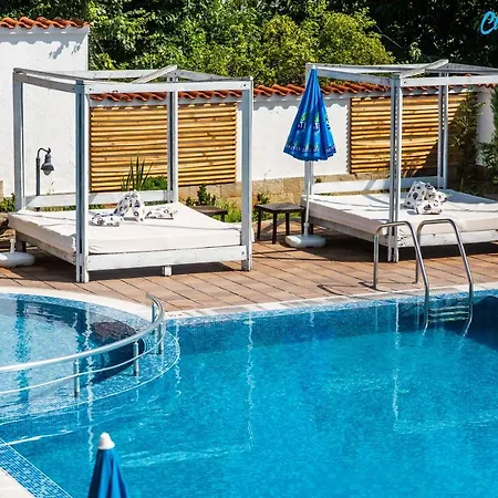 Otel Chiflika Family